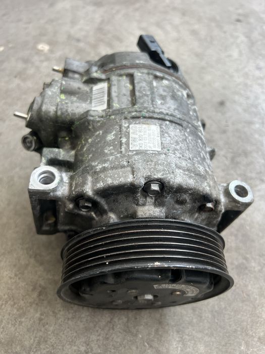 Компресор за климатик 1K0 820 803 J DENSO VW AG