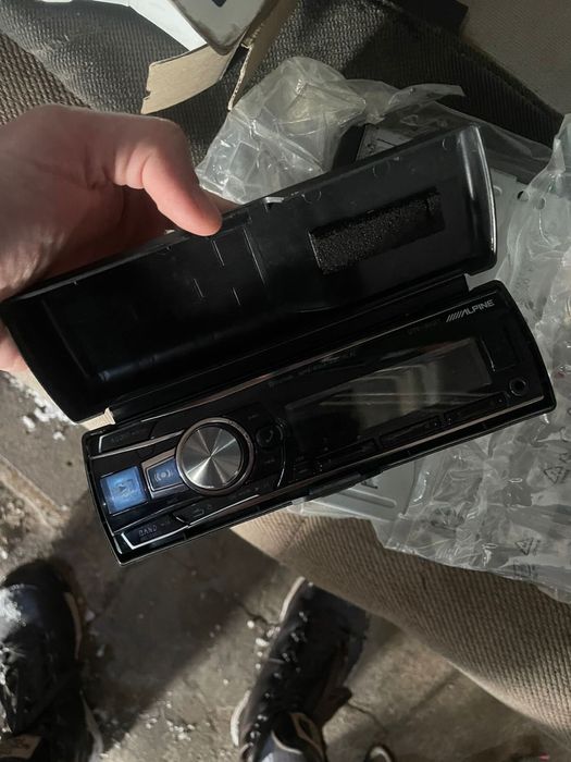 Продам Alpine92bt