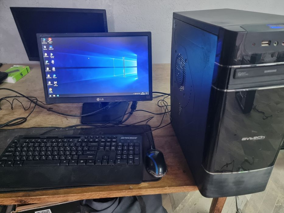 i5 2 avlod 4 gb ozu 250 gb hdd 450 blok pitaniya