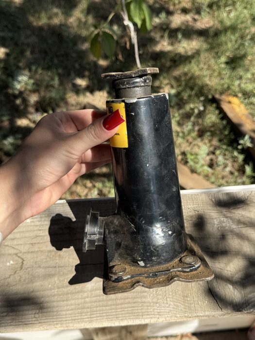 оригинальный домкрат тайоты 150