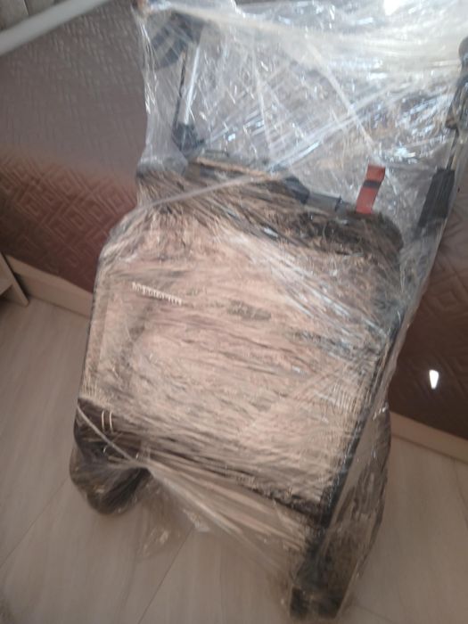 Проходилка с колелца за възрастни