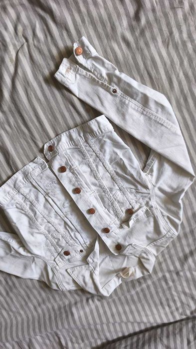 Джинсовая куртка  коллекция Conscious Collection H&M