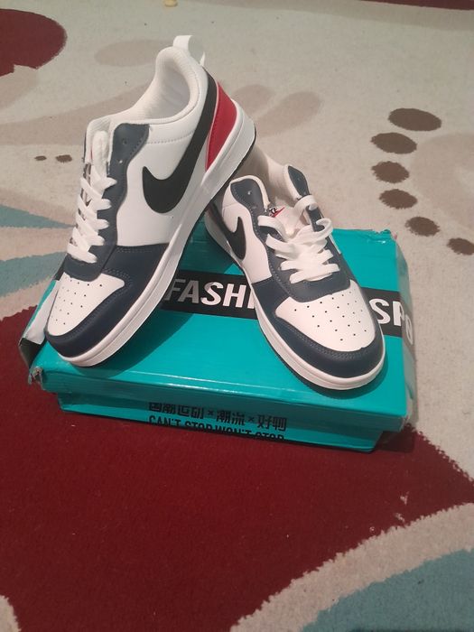 Кроссовки для мужскоя