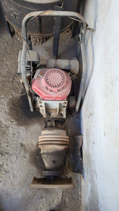 Вибротрамбовка бензиновая TSS RM80