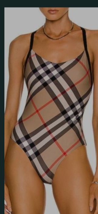 Costum de baie Burberry, model 2026, 8 modele, pret fix