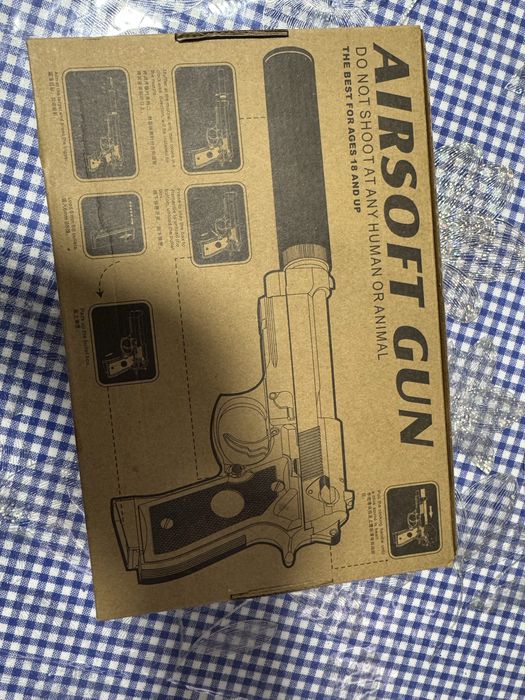 Пистолет airsoft gun