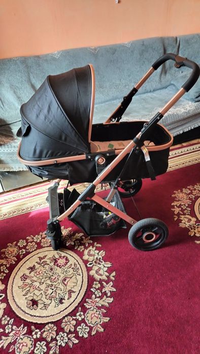 Продам коляску почти новая