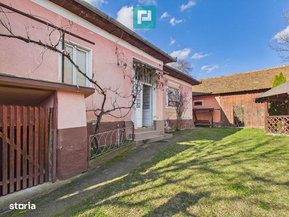 Casă cu 5 camere în zonă pitorească la Arăneag