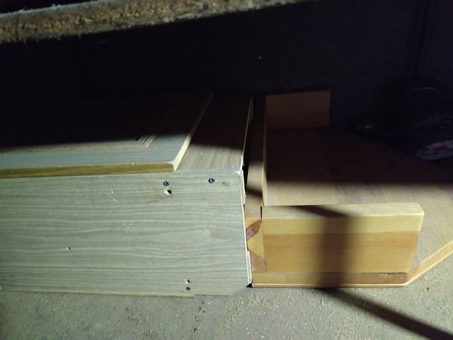 Сервант дерево на  дрова деревяшки