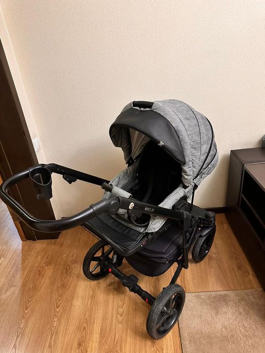 Коляска детская 2 в 1
