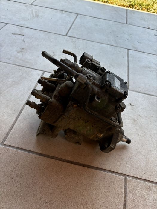 Vand pompa injectie Mitsubishi L200