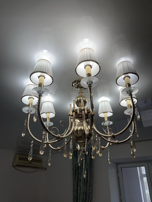 Люстра для гостинной