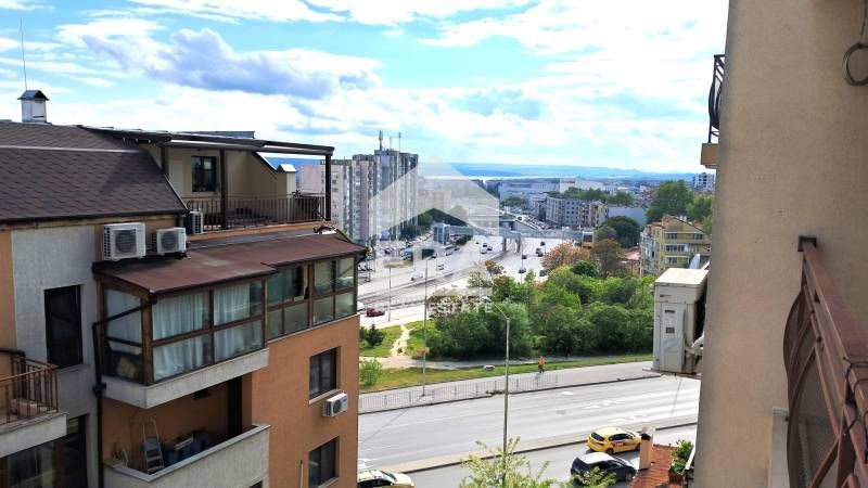 Дава се под наем Двустаен апартамент в Варна, Цветен квартал - 55 кв.м за 358 € - Снимка #4