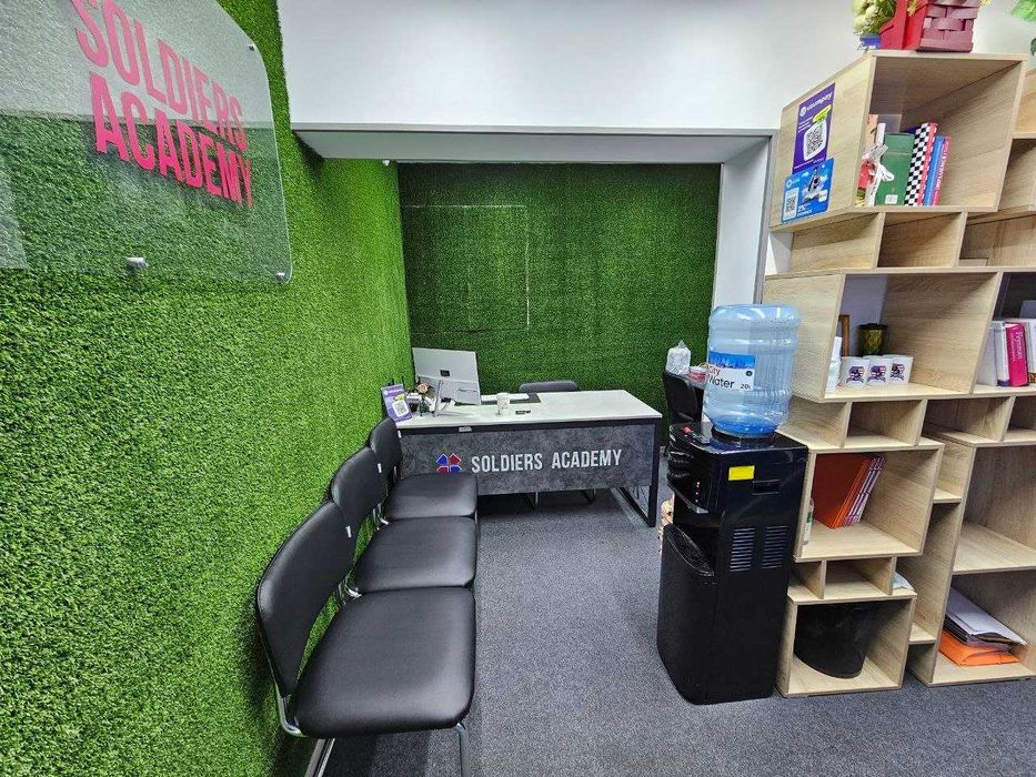 Darxon - ofis arenda, o'quv markaz. Hamid Olimjon metrodan chiqishda.