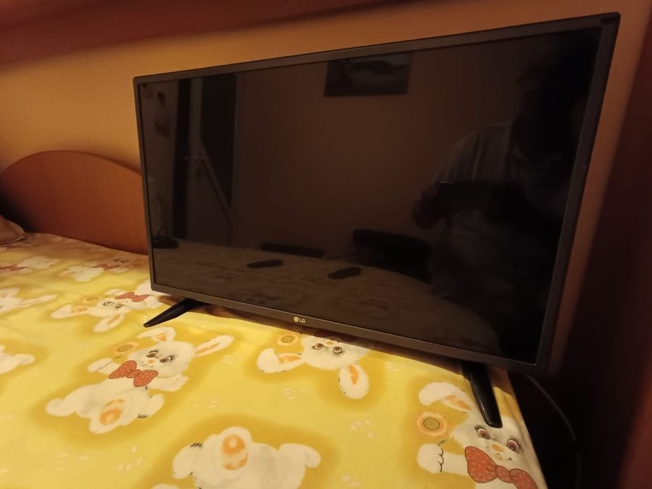 3tv led diagonala  81cm.