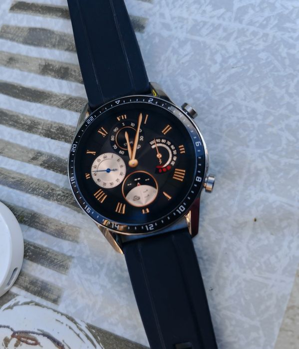 Запазен Часовник huawei gt2