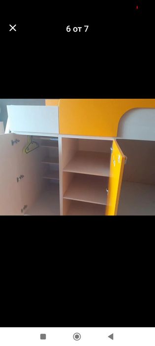 Двуетажно детско легло с гардероб