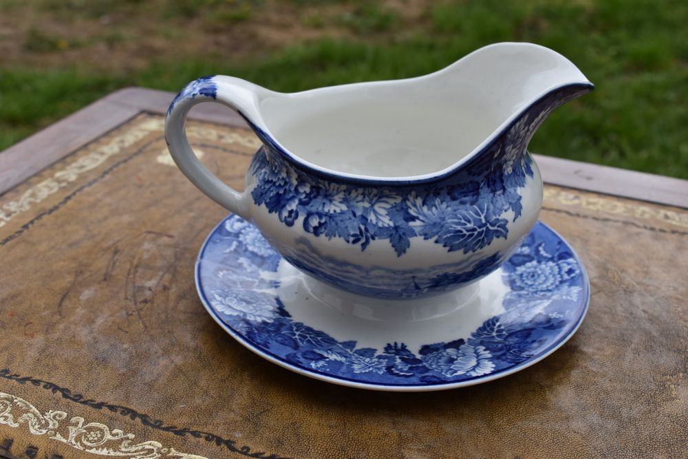 Порцеланова сосиера Wood and Ware