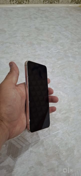 Samsung S22 8/256 gb