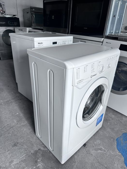 Пералня INDESIT, дълбока 45см. Безплатна доставка за София