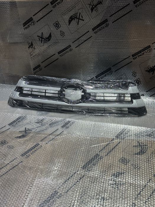 Решетка радиатора Хайландер