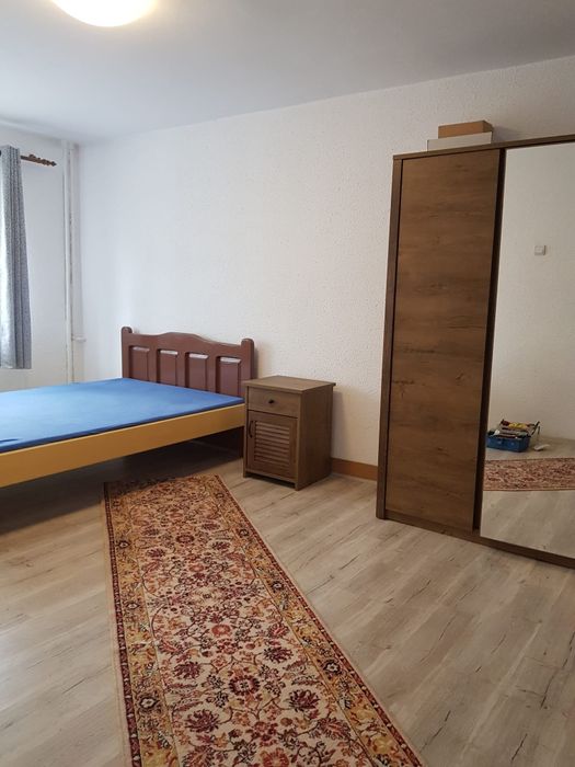 Apartament decomandat 2 camere de inchiriat,SV.Obcini