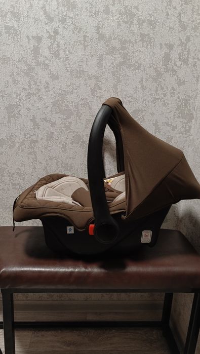 Автолюлька автокресло