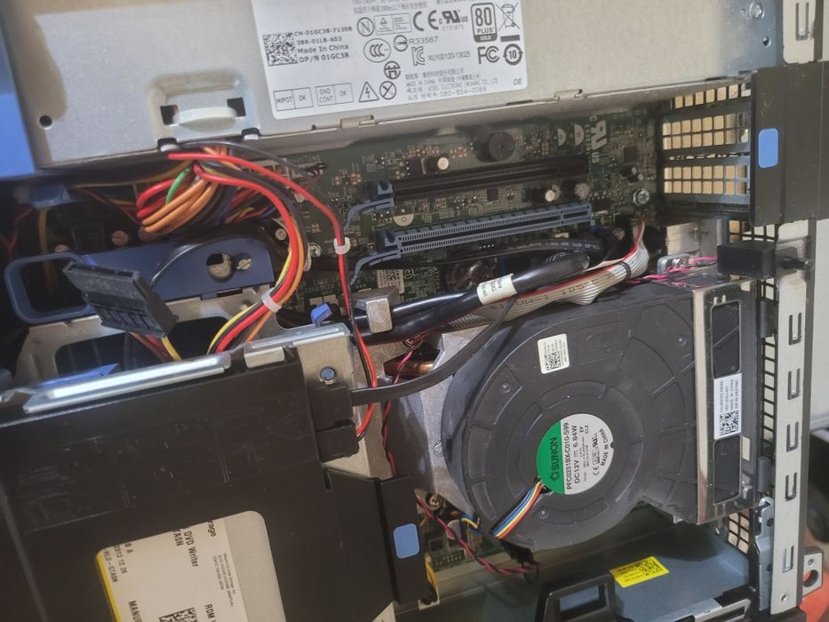Rezervat ! Dell optiplex 7010 i3, 8GB RAM SSD Apacer Panther 128GB