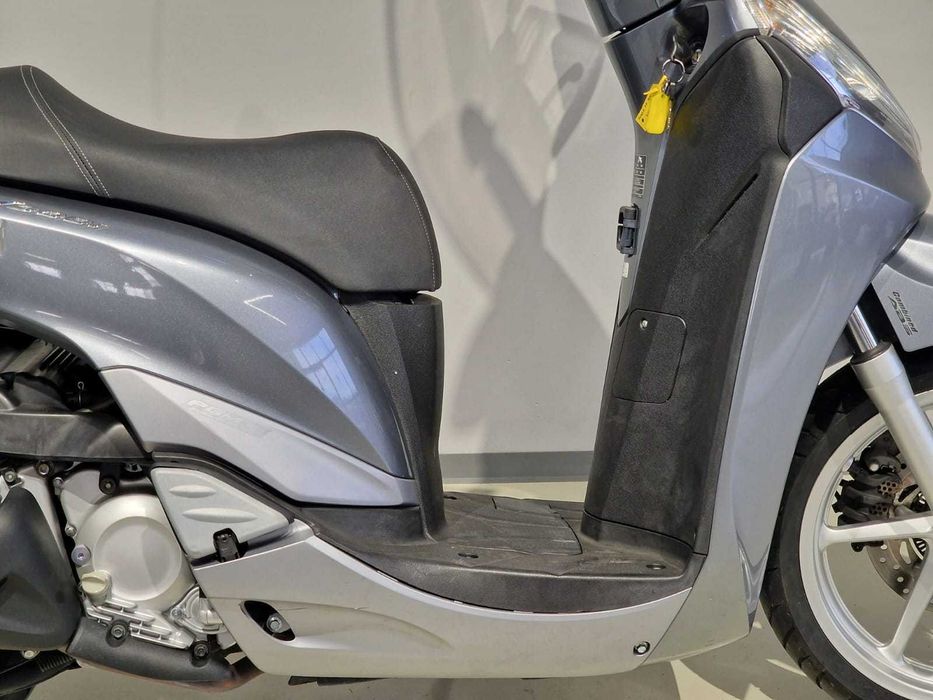 Scuter Honda SH300i