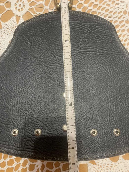 Ретро "гараж" за очила* Стенен калъф за два чифта очила* От кожа