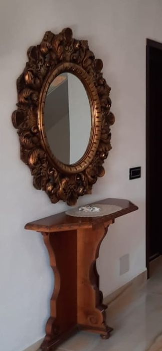 Consola  ornamentala cu oglinda