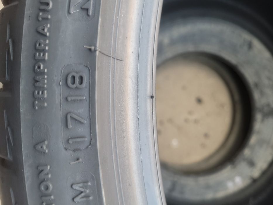 255 35 21 Anvelope de vară Bridgestone