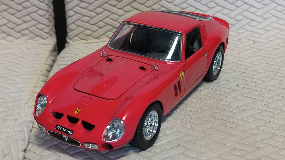 метални коли мащаб 1:18 . ЧАСТ - 5