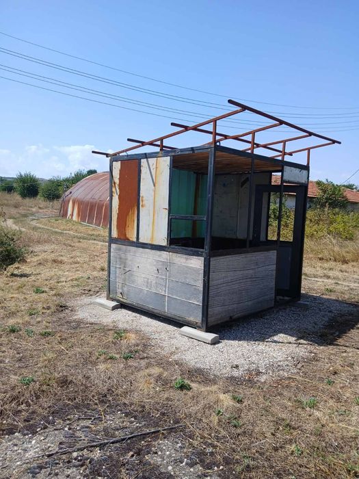Продавам павилион