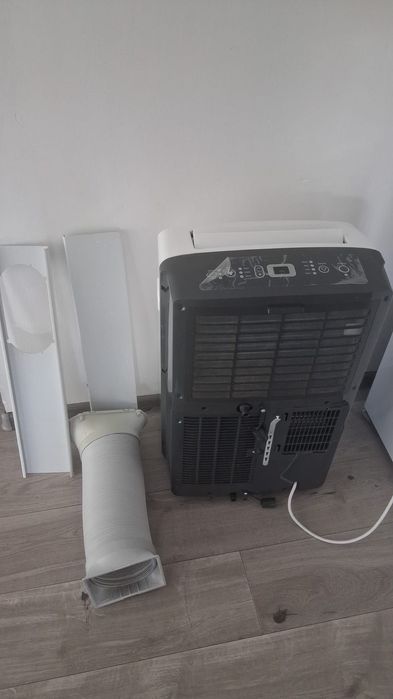 Aer Condiționat Portabil Hisense APH09 (Răcire și Încălzire) - 9000 BTU