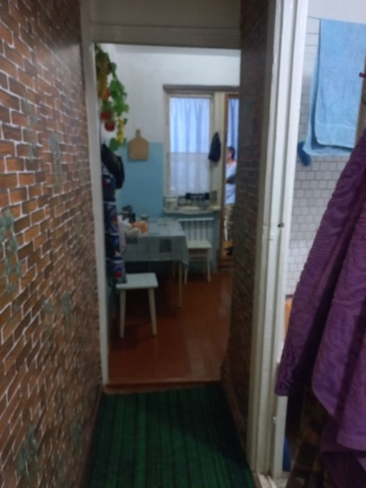 Срочно продаётся 3 комнатная квартира в городе Чирчике