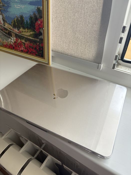 Macbook air m2 2025г