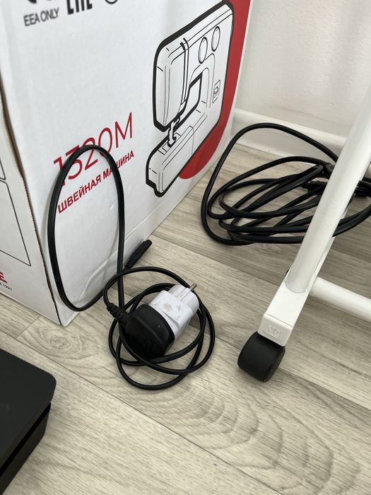 Продам Playstation 4 slim