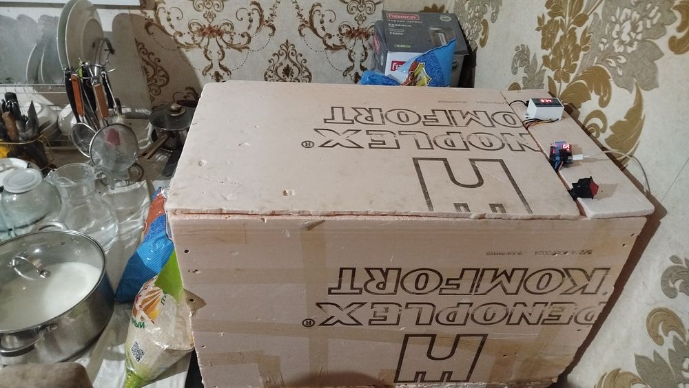 Инкубатыр 100 жұмыртқа