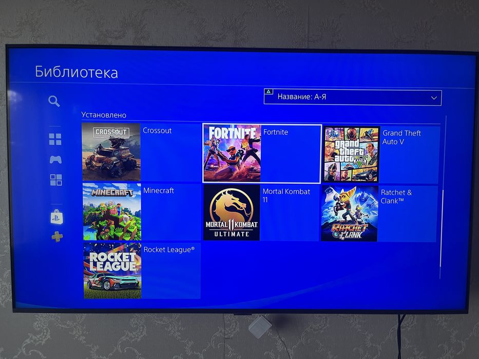 sony playstation 4 slim  1TB