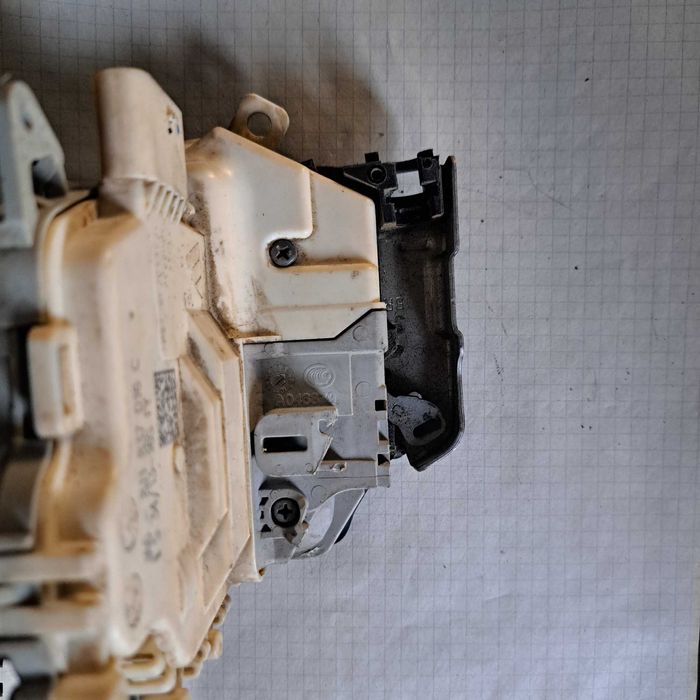 дясна брава машинка за врата за ауди а4 а5 а6