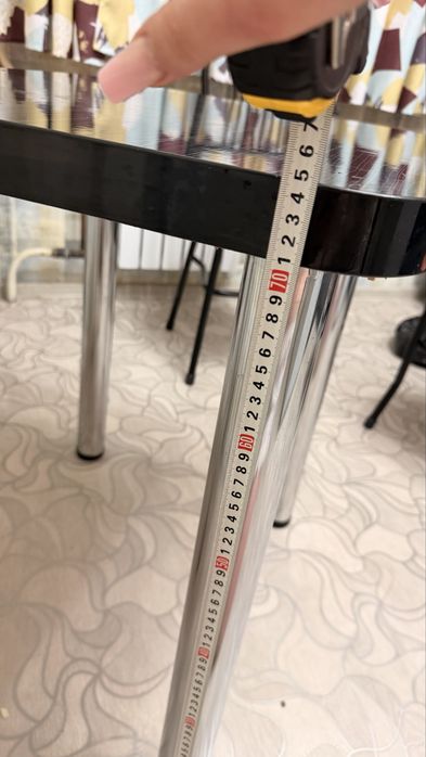 Продам кухонный  стол