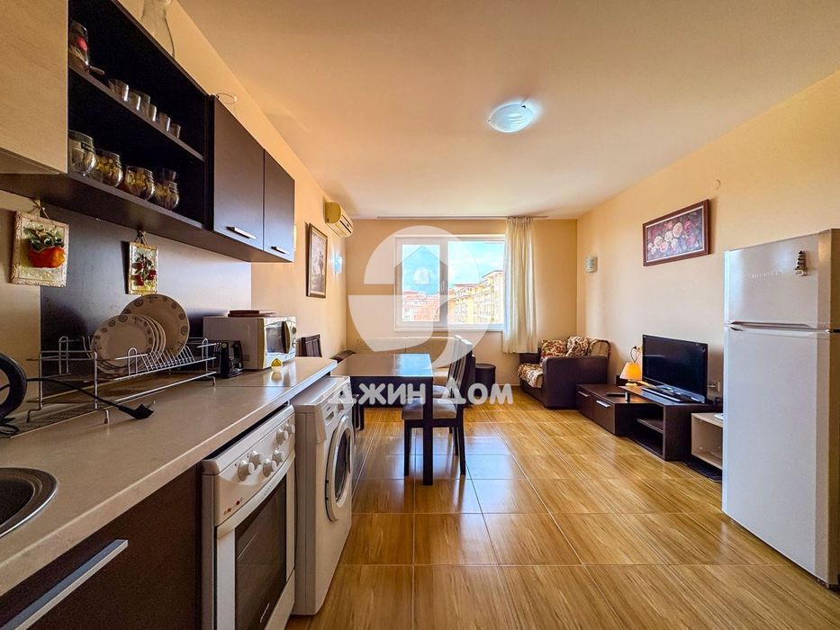 Продава се Двустаен апартамент в Свети Влас - 66 кв.м за 772 €/кв.м - Снимка #1