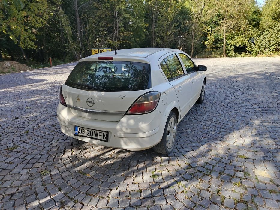 Vând Opel Astra H