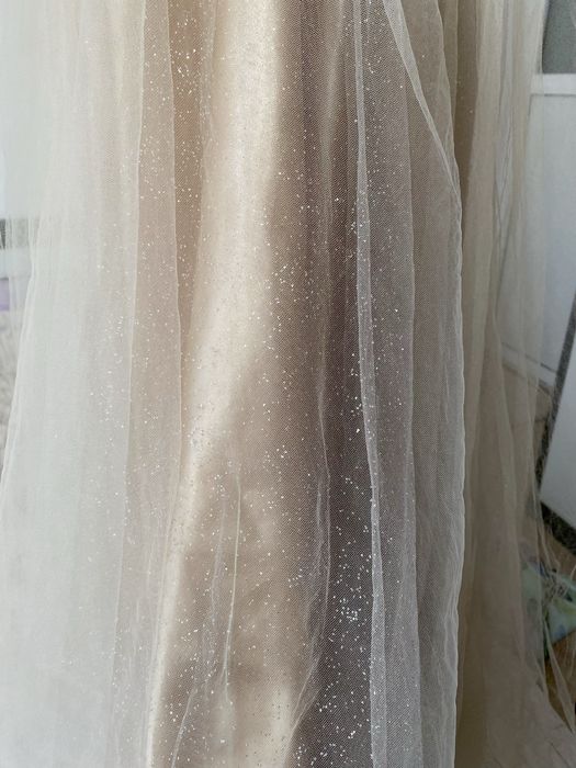 Продавам бална рокля