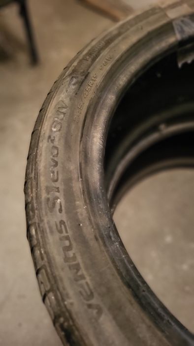 Шины летние 245-45 R19. 4 шт.