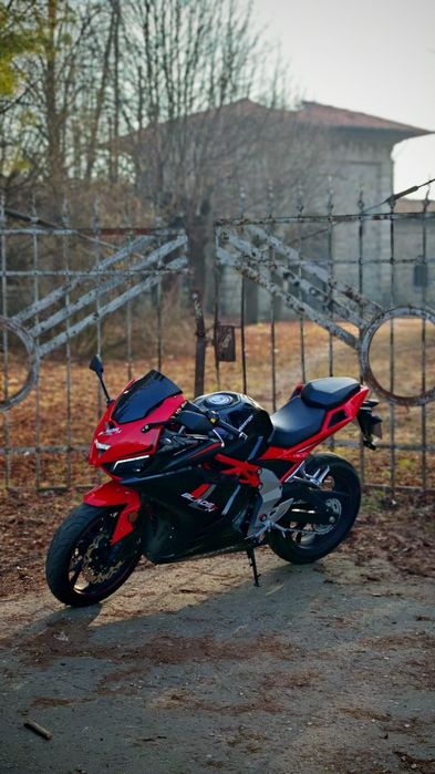 Motocicleta A1 de vânzare | Barton Blade R 125cc 2024