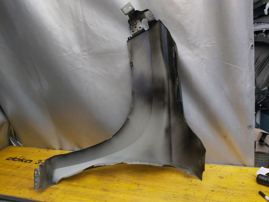 Калник Mitsubishi Fender 2019/22г