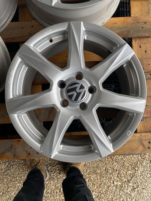17 цола 5 х 112 мм Мерцедес , Ауди , Шкода , Фолксваген , VW