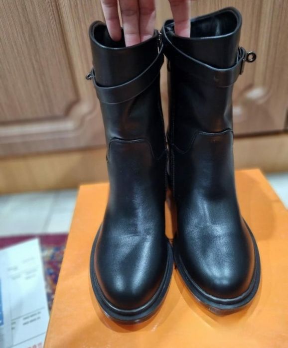 Продам сопожки 36р.